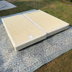Adjustable Tempur-Pedic bed bases, split king.