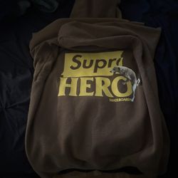 Supreme Hoodie