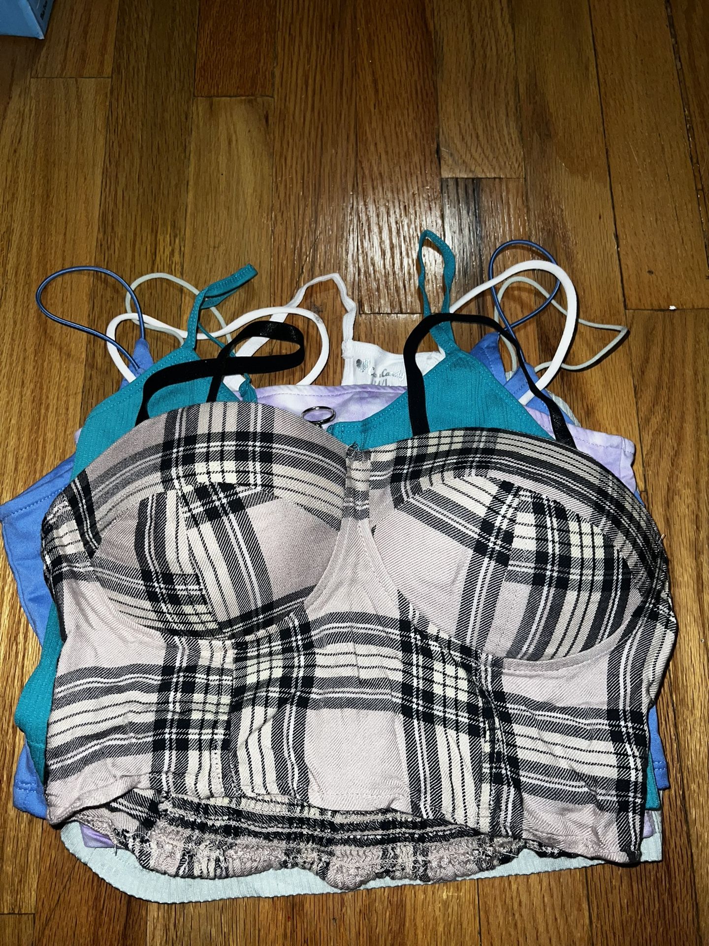 Crop Tops π$ 3 Each Brand New!/ Leggings $3