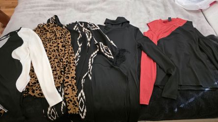 Tops mostly size s or m