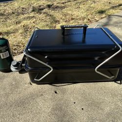 Portable Charbroiled Grill 