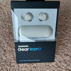New - Samsung Gear IconX Earbuds