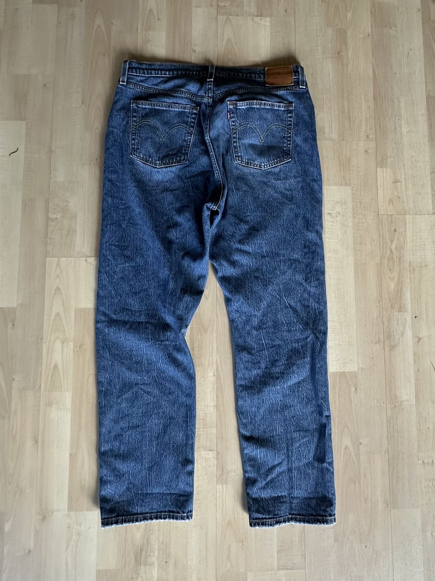 Levi’s 501 Blue Jeans - Women’s 34x30 - Barely Worn
