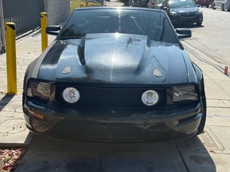 2006 ford Mustang  GT convertible