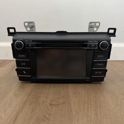 2016-2018 Toyota RAV4 OEM Stock Head Unit Radio Stereo 86140-0R170 – Great Condition