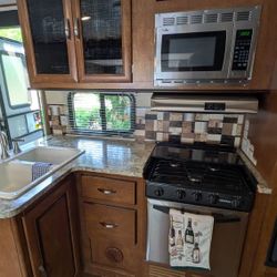 2017 FOREST RIVER VIBE M-21FBS TRAVEL  TRAILER 