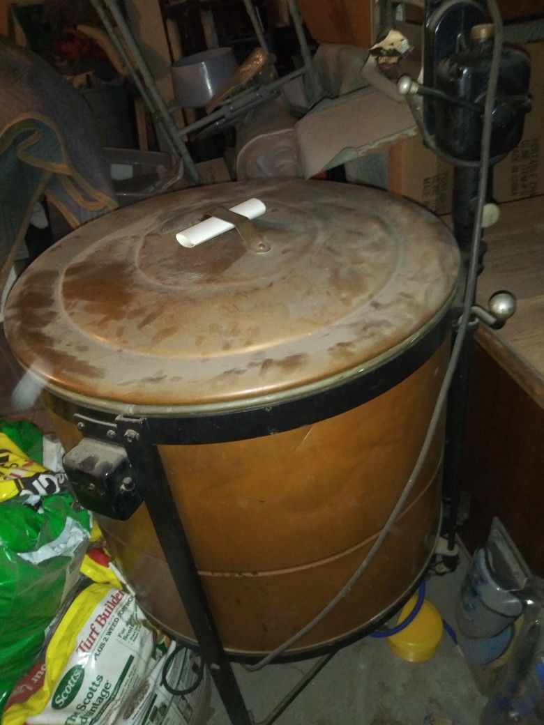 Antique Copper Easy Electric Washer With Wringer