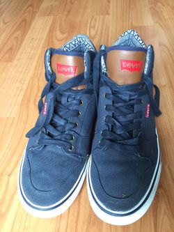 Levi’s shoes size 10.5
