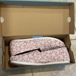 New TOMS Alparagata White and Pink Cheetah Print