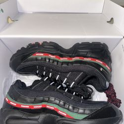 Nike Air Max 95 Undefeated Size 9