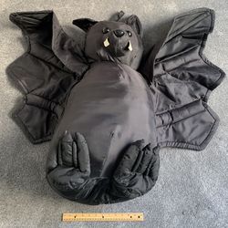 GIANT HALLOWEEN PLUSH BAT