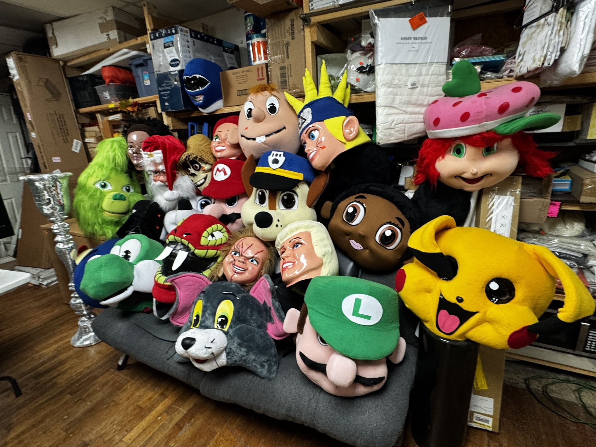 π MASCOT HEADS BLOWOUT! ππ π₯ JUST $90 EACH β THIS WEEKEND ONLY! π₯ π± Yep, you read that right! Only the ones in the pics β once theyβre gone, the