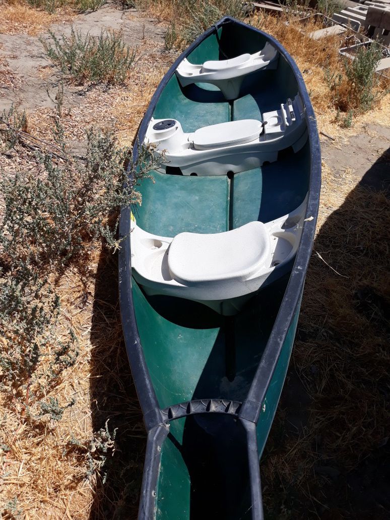 15.6 ft Canoe