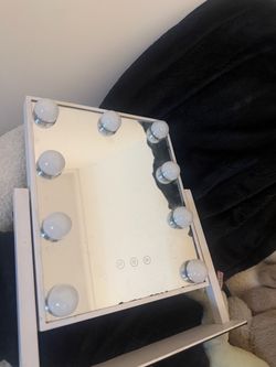 Vanity mirror 3 light modes