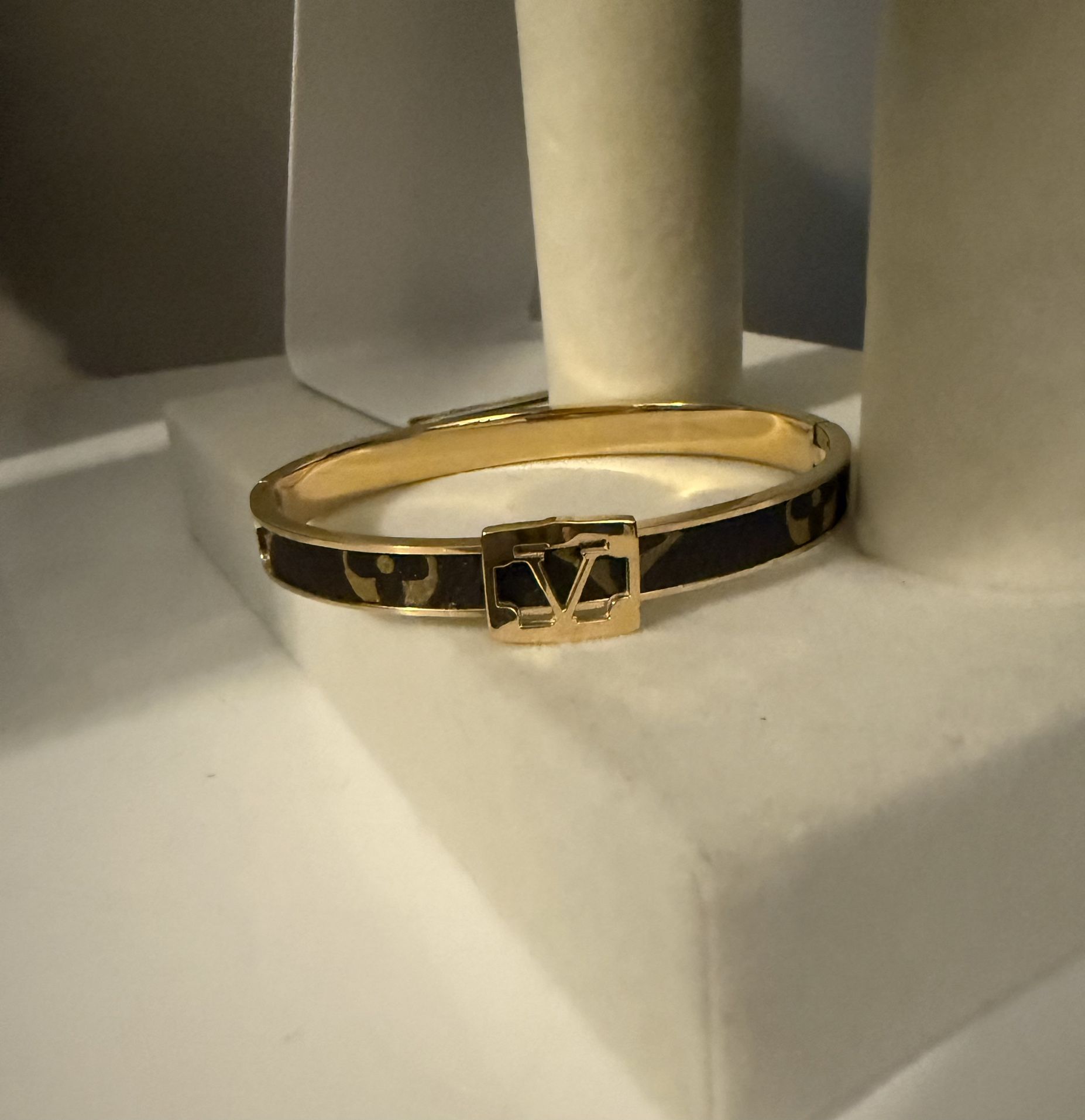 Fashion Bracelet Bangle