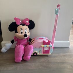 Lot Of 2 DISNEY MINNIE PLUSH and Push Camper