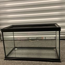 Reptile Tank (with lid & lock)