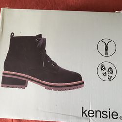 Kensie Black Boots 