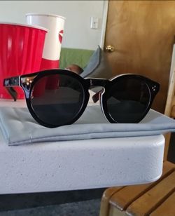 Illesteva sunglasses