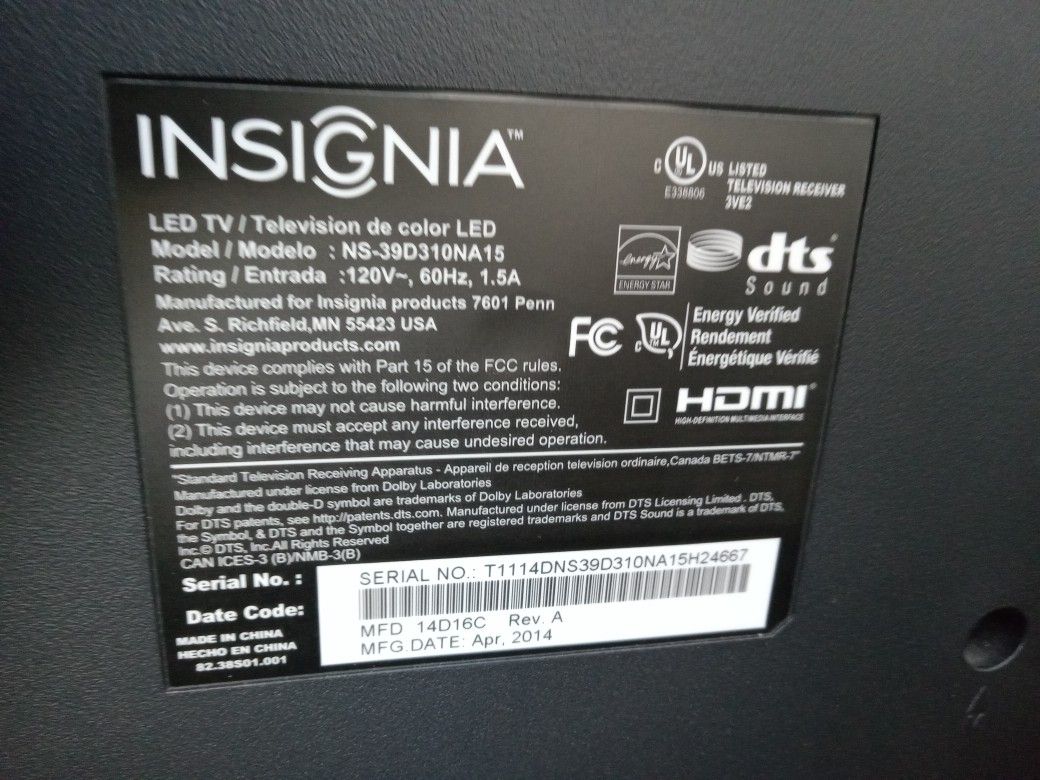 Insignia 39" TV Roku 4k Unit. Everything Included 65$