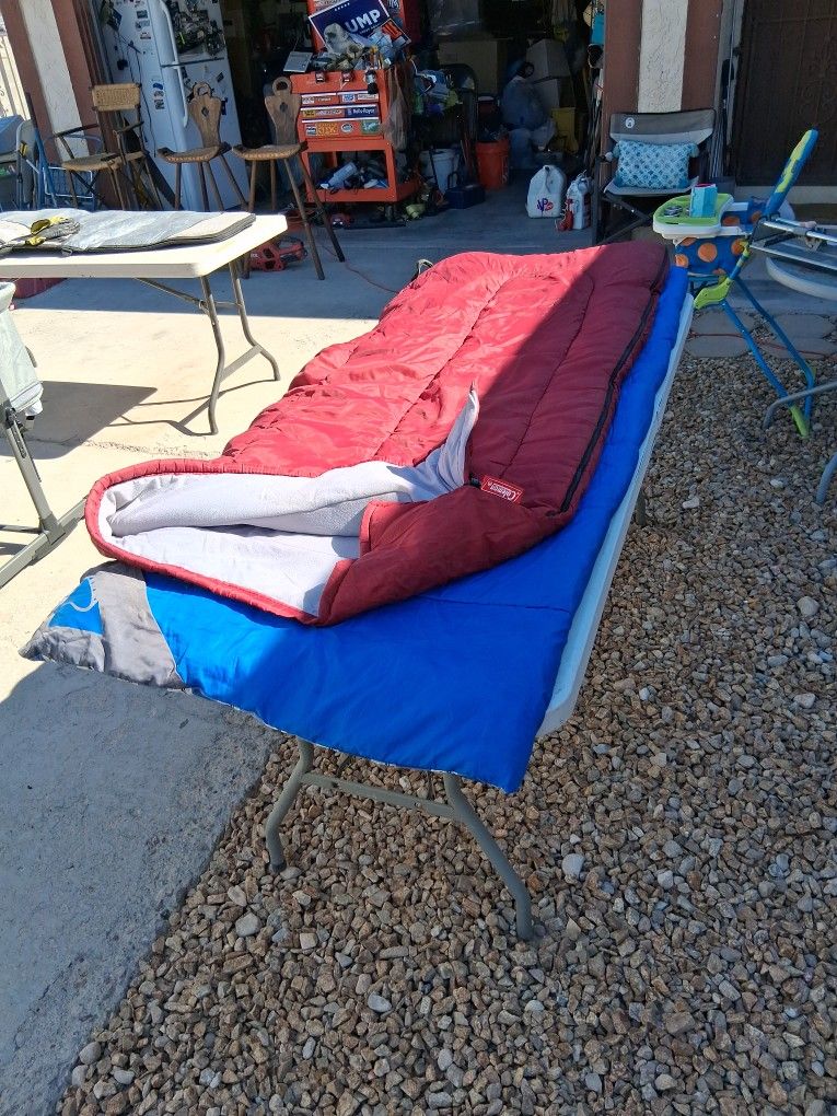 2 Sleeping Bags For Camping