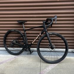 GIANT REVOLT ADVANCED 3