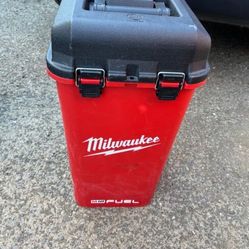 Milwaukee M18 Snake