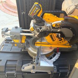 DeWalt 60V FlexVolt 12-Inch Miter Saw