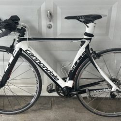 Cannondale Slice  Triathlon Road Bike 🚴‍♀️  Frame Size 52 CM  All carbon Fiber   MOVING
