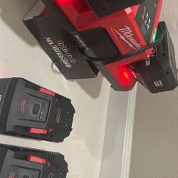 Milwaukee Hd  12 Battery Forge