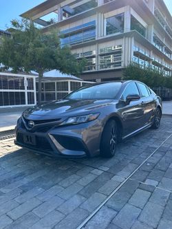 2022 Toyota Camry Hybrid