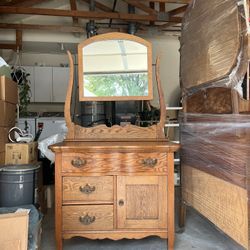 Vintage Petite Wash Cabinet