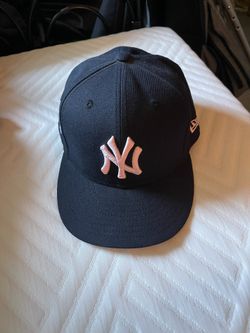 Navy Blue Yankee Fitted Size 7 1/2