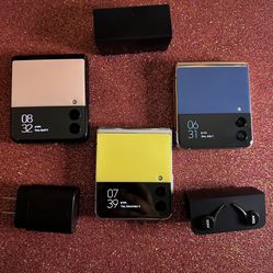 Samsung Galaxy Zflip3, 256Gb, Excellent Condition, unlocked For Any Company.