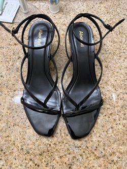 Black heels size 11