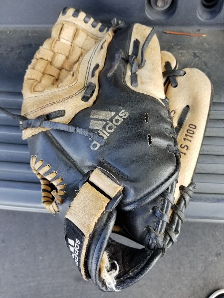 11" kids Adidas baseball glove