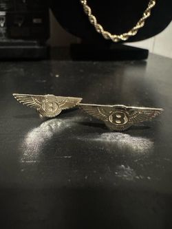 !!BRAND NEW!! 10k Gold Earrings