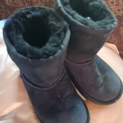 Girls Ugg boots
