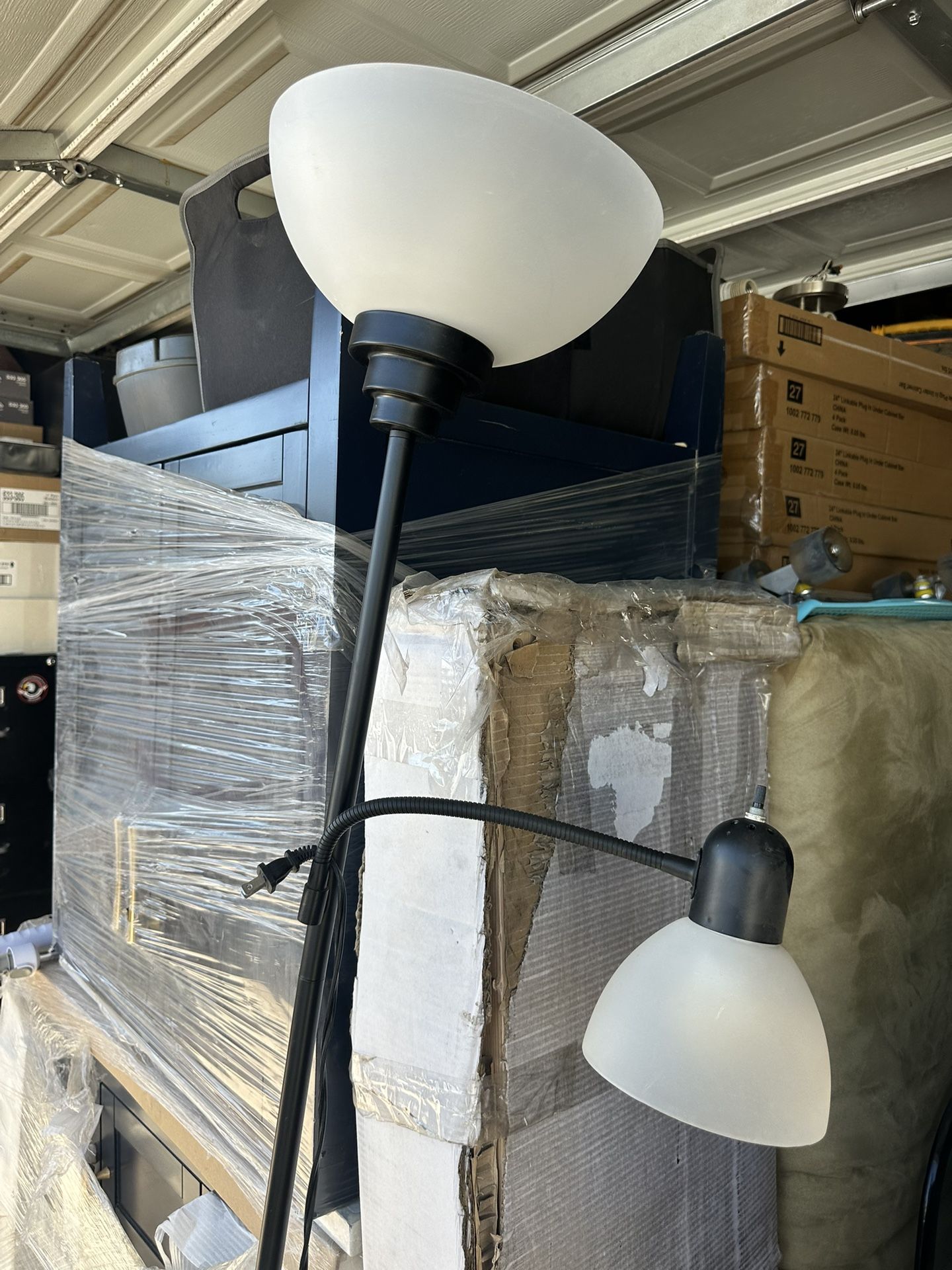 Black Lamp Works Great Use Good Conditions Only $40