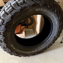 BF Goodrich KO2, Single 