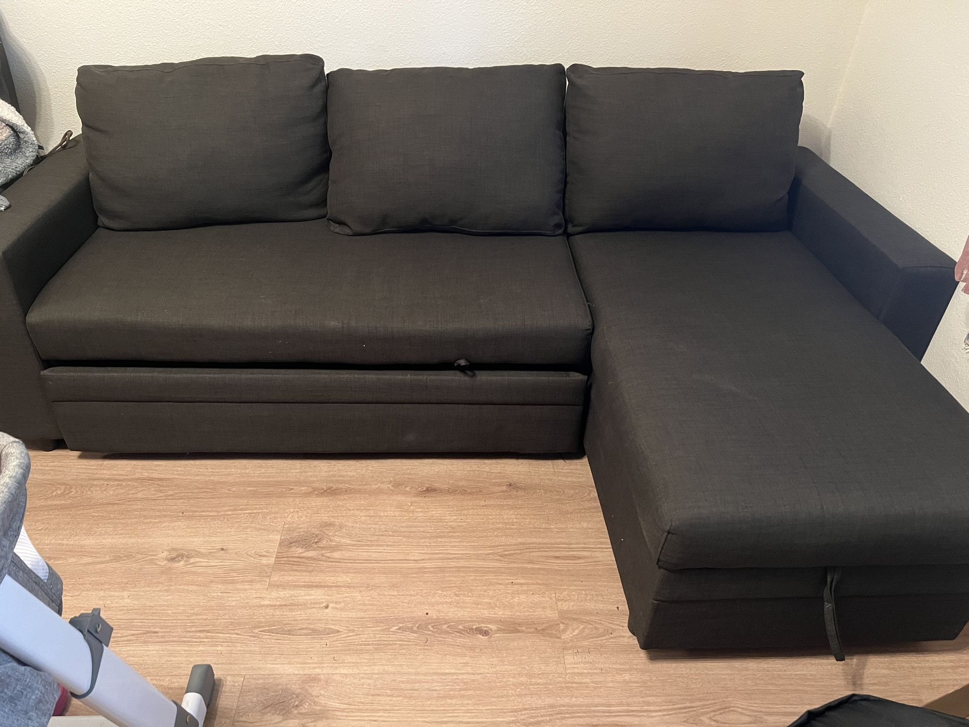 Pull Out Sofa With Storage