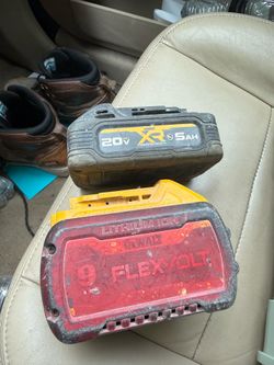 9ah 60v Dewalt and Dewalt Powerstack