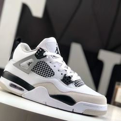 Jordan 4 Military Black 113