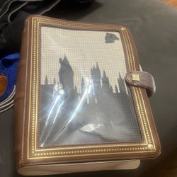 Harry Potter Pin Collect Book