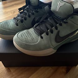 Kobe Protro Girl dad Shoes