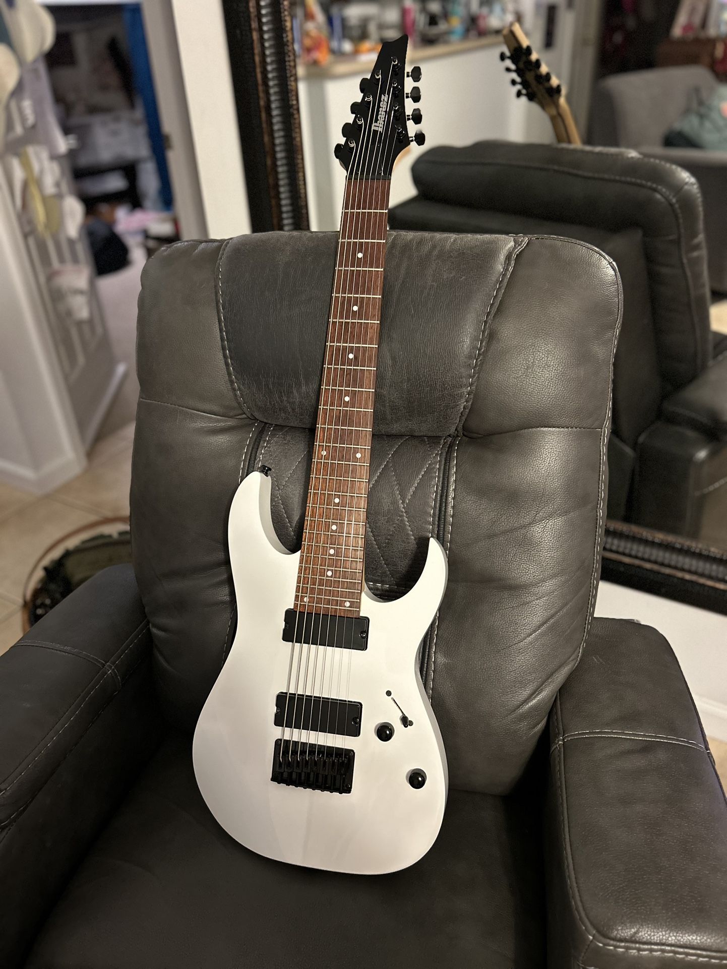 Ibanez RG8 8 String