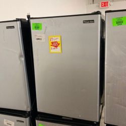 Magic Chef 4.4 Cu Mini Fridge Hmr440se 4