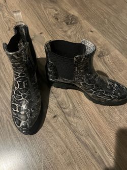 Women’s boots 
