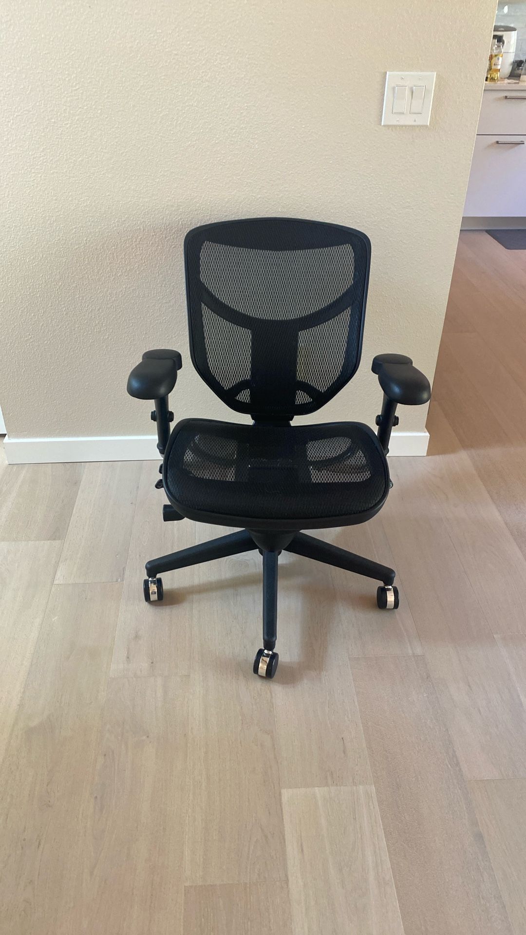 kirkland pickup adjustable office chair