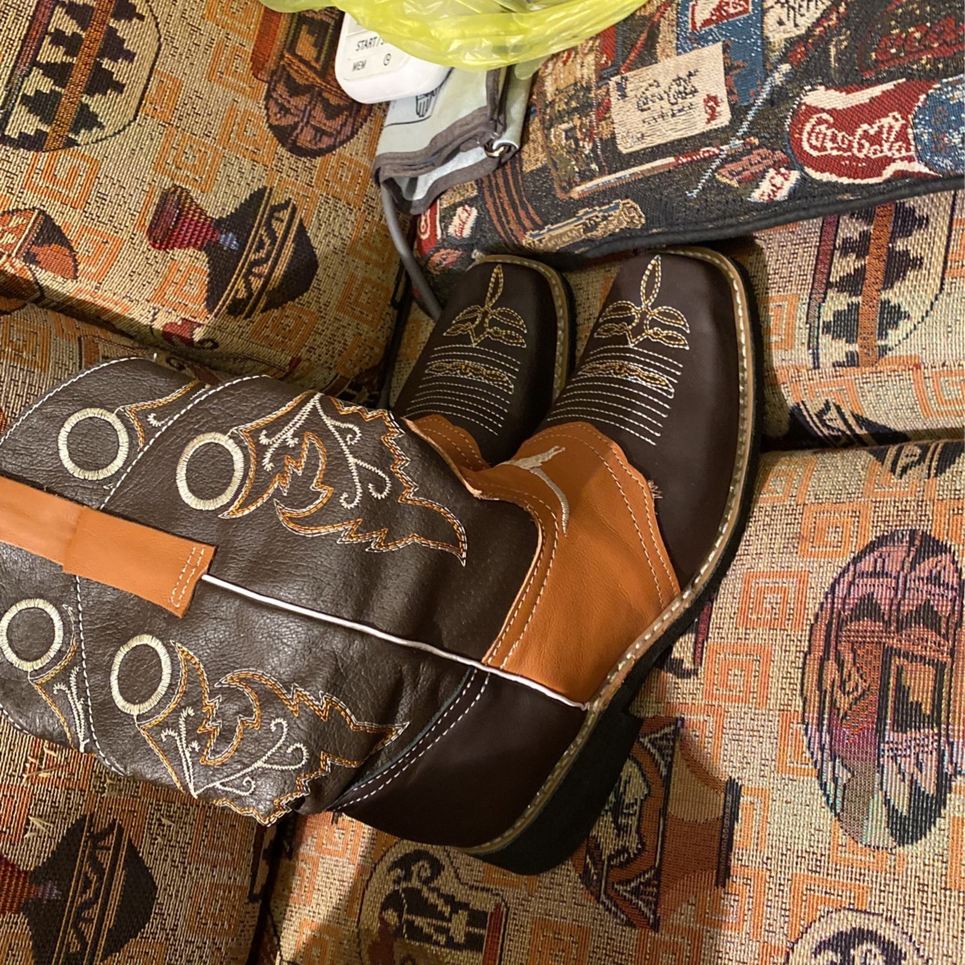 Boots Size 9